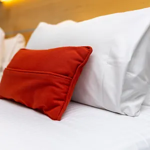 Express & By Ihg Gent